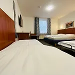 Zentrum Otel 3*