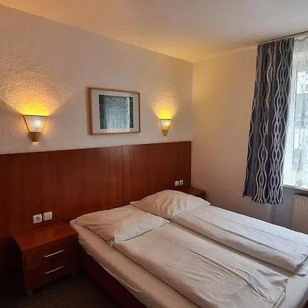 森特姆酒店 酒店 2*